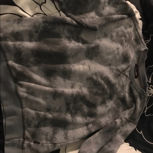 sweater - Picture 1 of 2